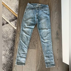 Levi’s 711 Skinny Jeans Women Size 27